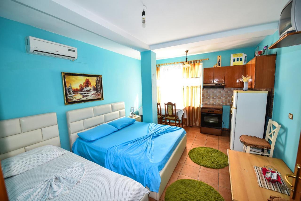 Lovely Apartment W/ Ac + Bath. + Kitchen + Parking And Garden Shkoder Luaran gambar
